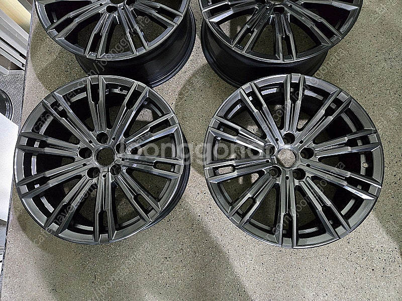 BMW G20 320I 790M 고스트크롬 18인치 순정휠 대품판매20만원--2